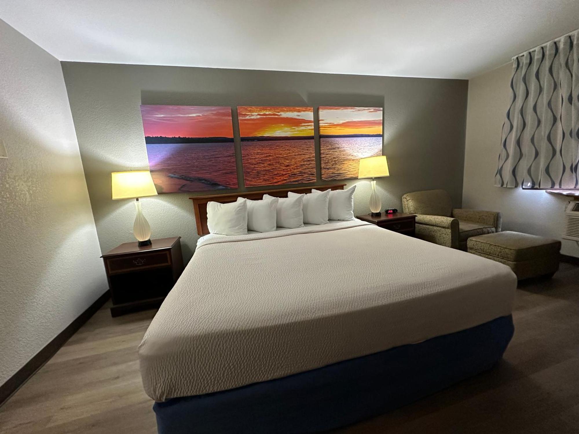 Days Inn & Suites By Wyndham Stevens Point Luaran gambar