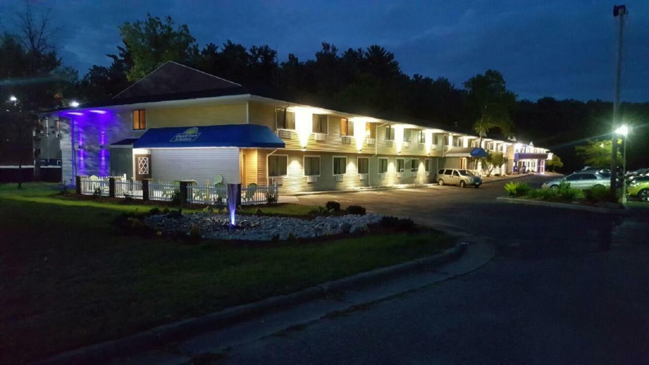 Days Inn & Suites By Wyndham Stevens Point Luaran gambar